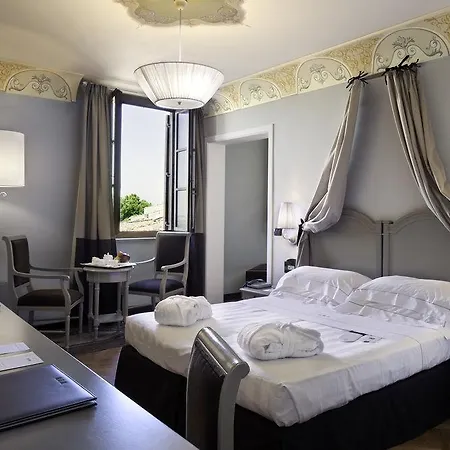 Unahotels Palazzo Mannaioni Toscana 4* Montaione