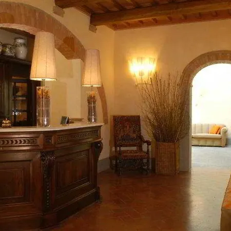 Unahotels Palazzo Mannaioni Toscana 4*