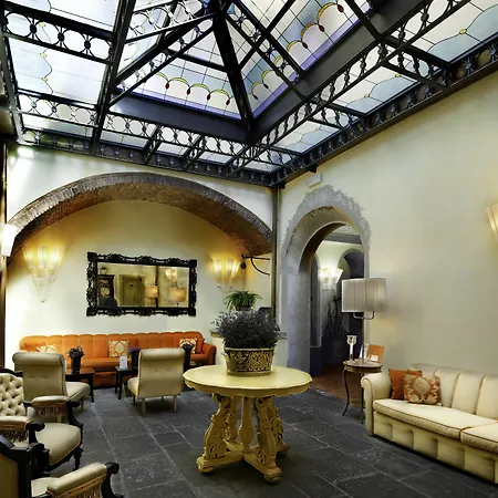 Unahotels Palazzo Mannaioni Toscana Hotel