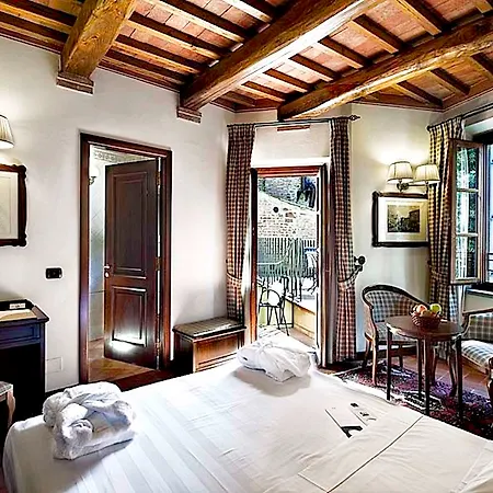 מלון Unahotels Palazzo Mannaioni Toscana מונטאיונה